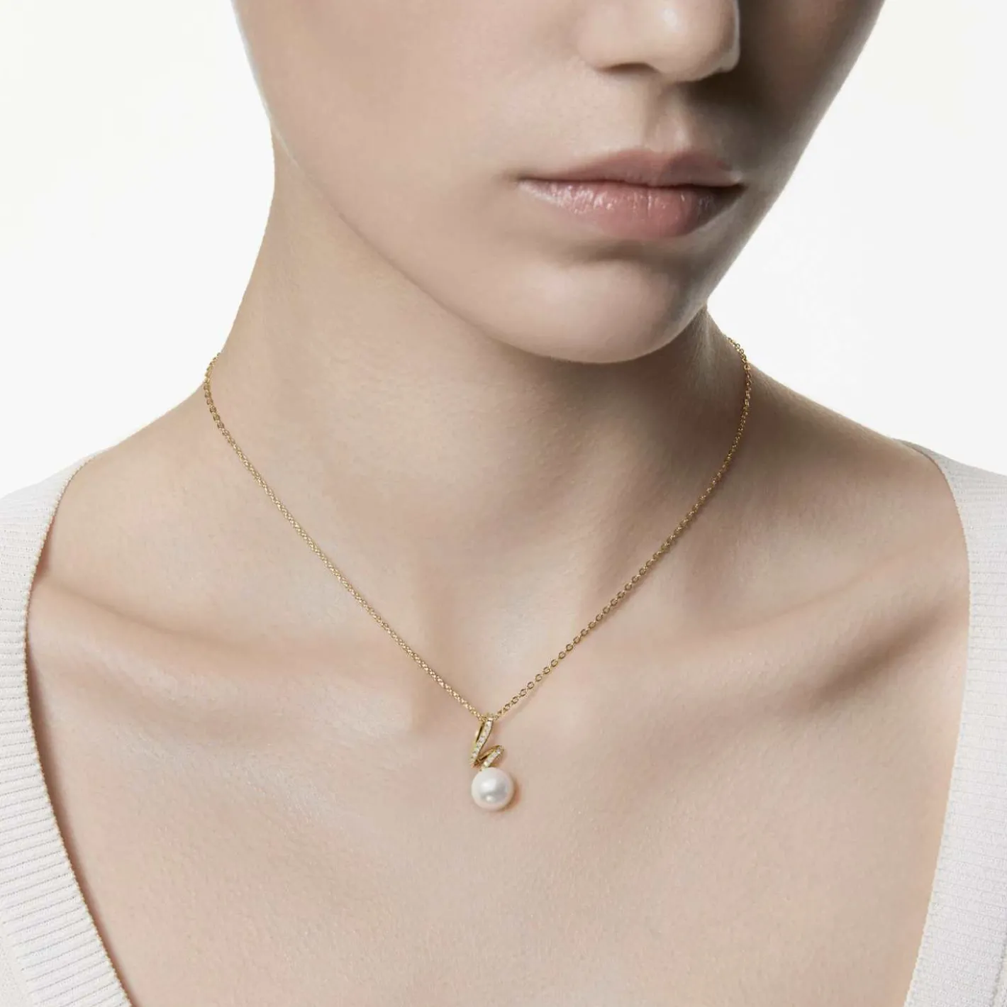 Gabriella pendant
