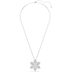 Idyllia pendant and brooch