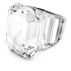 Lucent cocktail ring