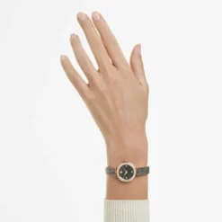 Matrix pearl bangle watch