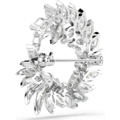 Mesmera brooch