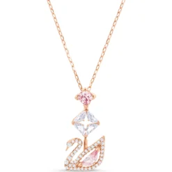 Swan pendant