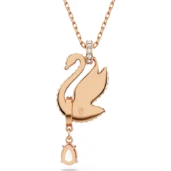 Swan pendant